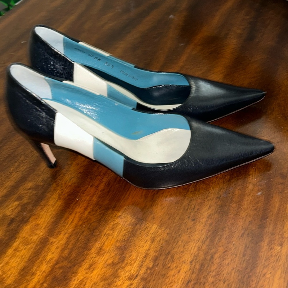 BALLY HEELS shoes.